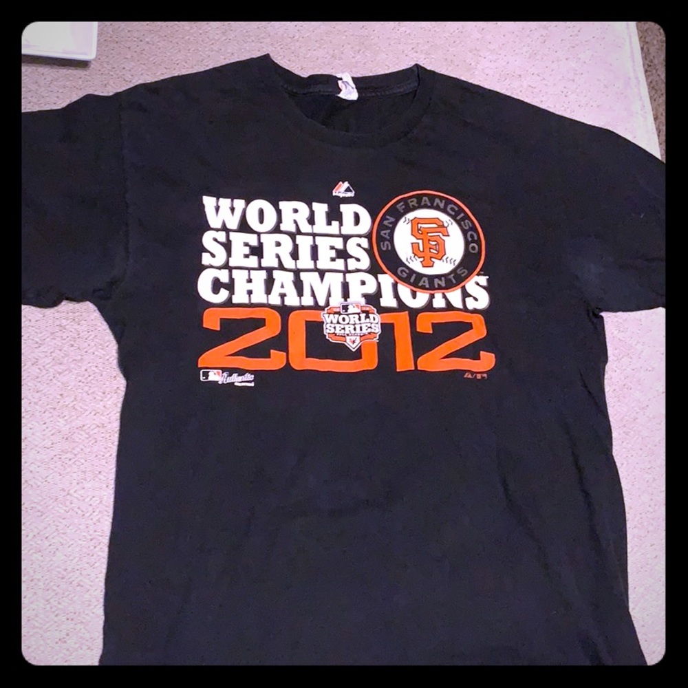 Giants T-shirt.